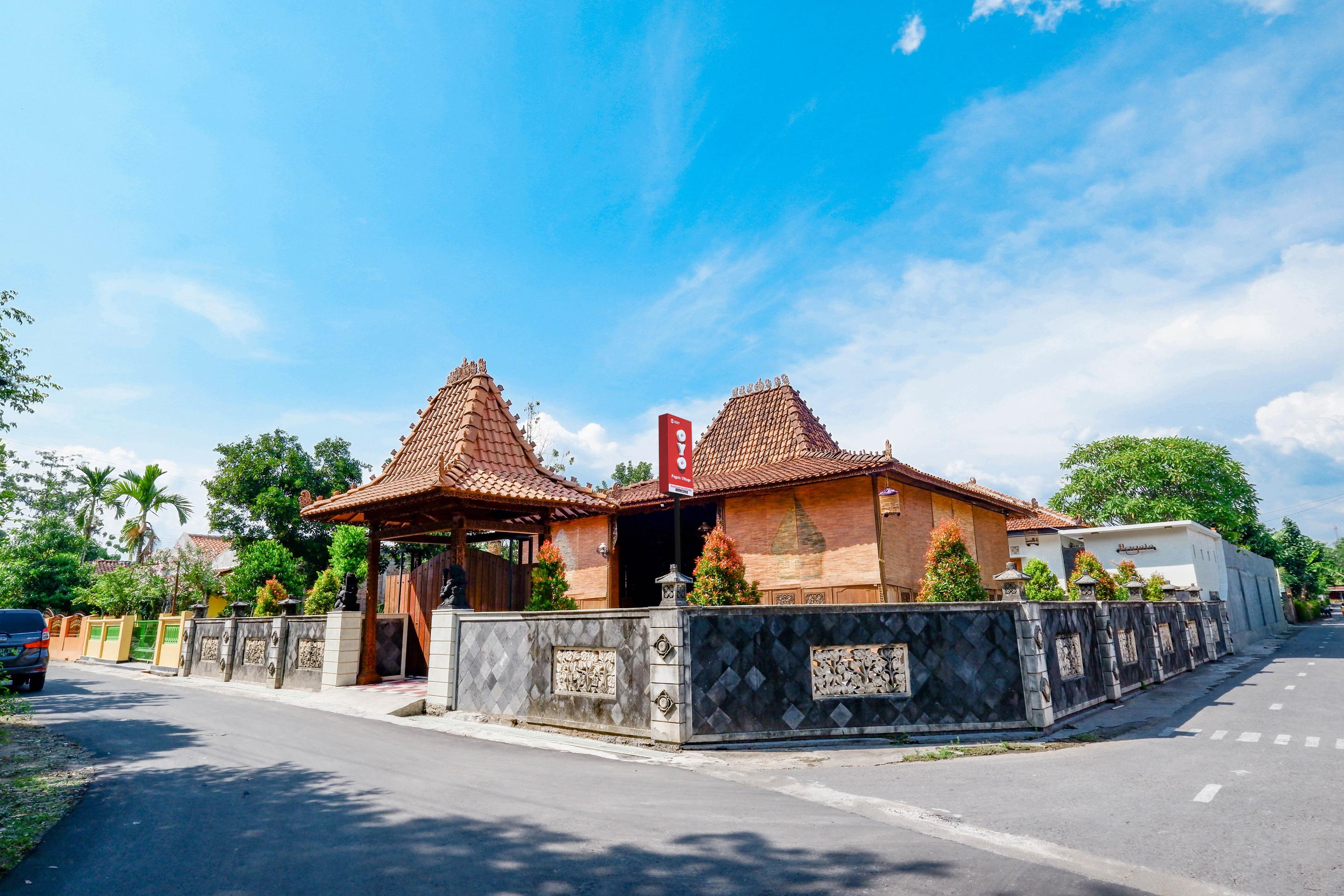 Oyo 2327 Pagsis Village Klaten Экстерьер фото